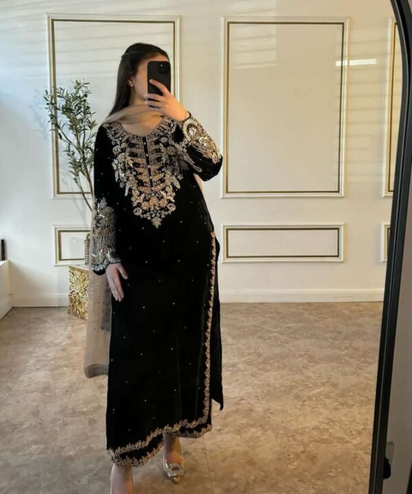 DESIGNER FANCY KURTI WITH BEAUTIFUL PALAZZO AND DUPATTA FG08